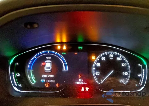 2020 Honda Insight Touring z USA, uszkodzony, nr VIN 19XZE4F94LE011519